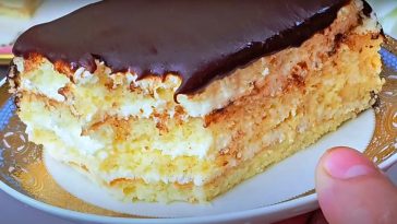 Домашній торт із заварним кремом за 30 хвилин — смак дитинства, перевірений роками! 🍰