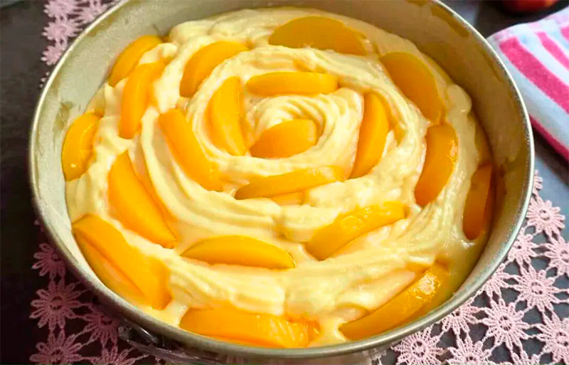 Найсмачніший абрикосовий пиріг: ніжний, соковитий та ароматний! 🍑