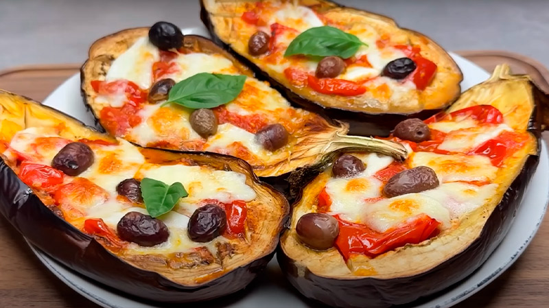 Сицилійські запечені баклажани з моцарелою та помідорами — середземноморська страва за 30 хвилин