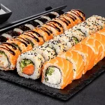 10 найсмачніших ролів, які варто замовити у Суші Майстер