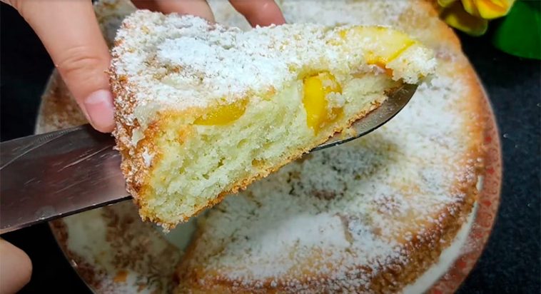 Домашній пиріг з персиками: покроковий рецепт ароматної випічки