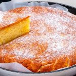 🍏 «Шарлотка на сковороді» — ніжна випічка без духовки!