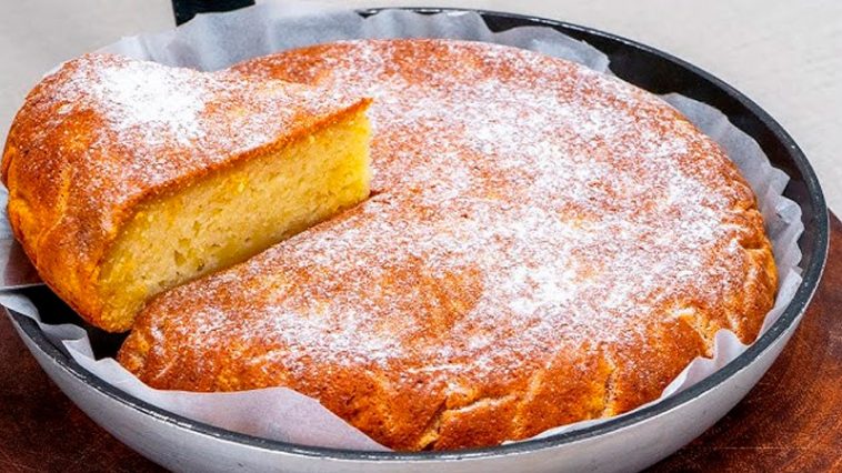 🍏 «Шарлотка на сковороді» — ніжна випічка без духовки!