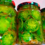 Зелені помідори по-грузинськи: смак, який закохує з першої ложки