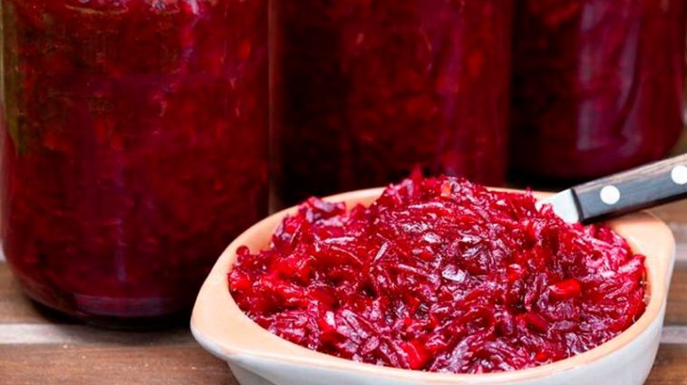 Маринований буряк на зиму — пікантна закрутка без зайвих клопотів