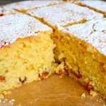 Манник на кефірі в духовці – ніжна випічка зі смаком дитинства