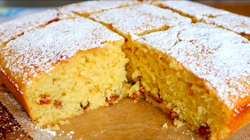 Манник на кефірі в духовці – ніжна випічка зі смаком дитинства