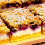 🍇 Пісочний пляцок із пудингом та соковитими сливами