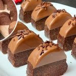 Ніжний шоколадний десерт без випічки за 10 хвилин