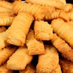 Рецепт з нашого дитинства: розсипчасте пісочне печиво на майонезі