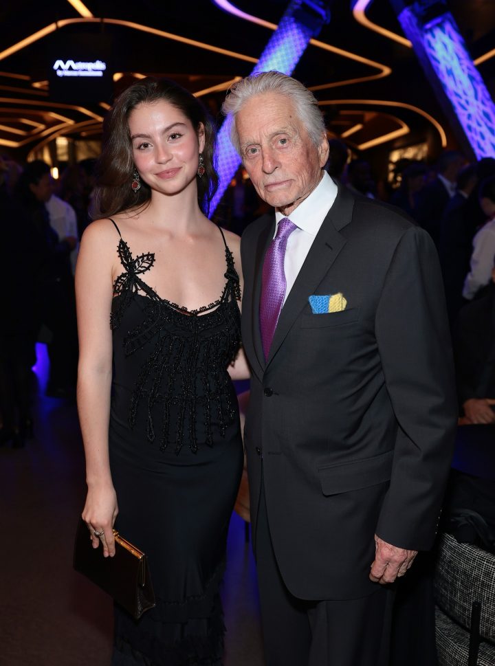 Майкл Дуглас