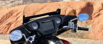 Як правильно замінити вітрове скло мотоцикла: покрокова інструкція