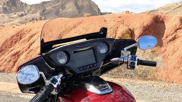 Як правильно замінити вітрове скло мотоцикла: покрокова інструкція