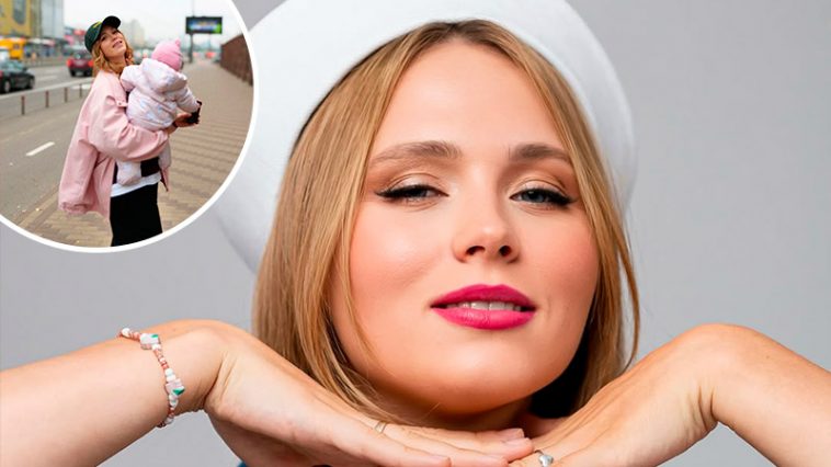 Анна Кошмал приголомшила мережу: вперше за довгий час показала чоловіка та доньку