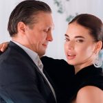 Обійми, що говорять більше слів: Усик і його кохана в інтимній фотосесії