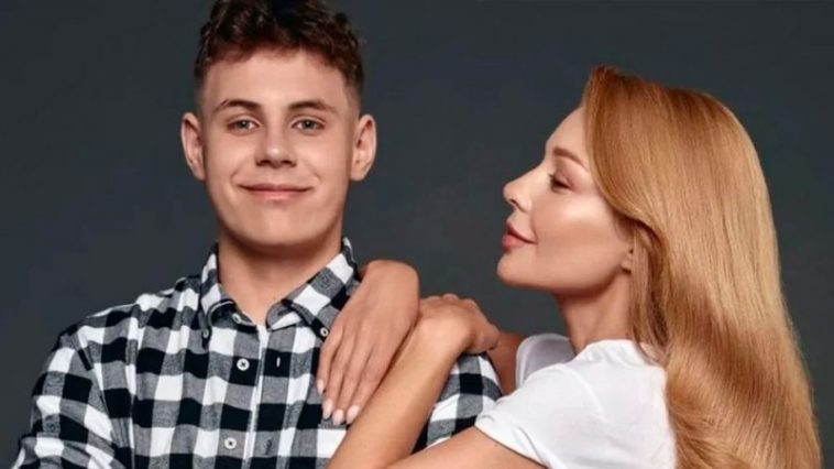 Тіна Кароль розчулила мережу новим сімейним кадром: підрослий Веніамін приїхав до мами