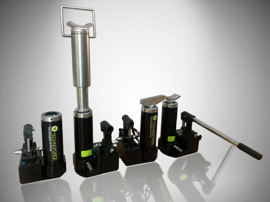 Домкрат гідравлічний з автономним насосом ДВГ20