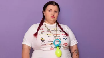 Alyona Alyona показала, якою була в 11 класі