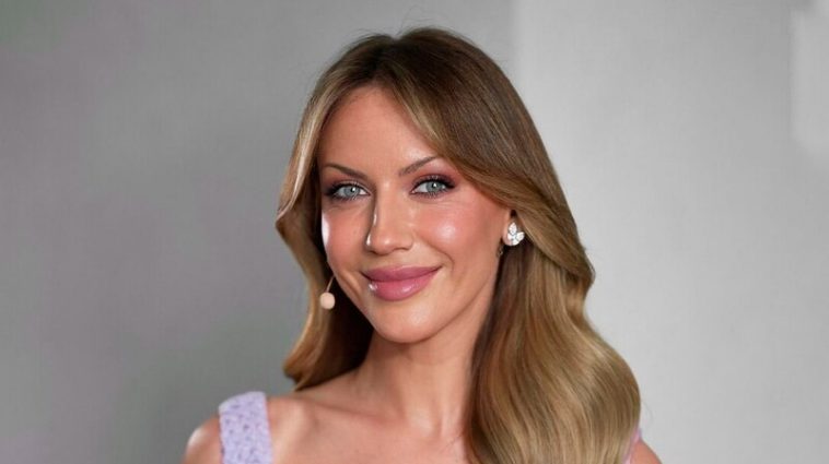 Адреналін, кохання і Карпати: Леся Нікітюк із нареченим влаштували зимовий драйв у горах