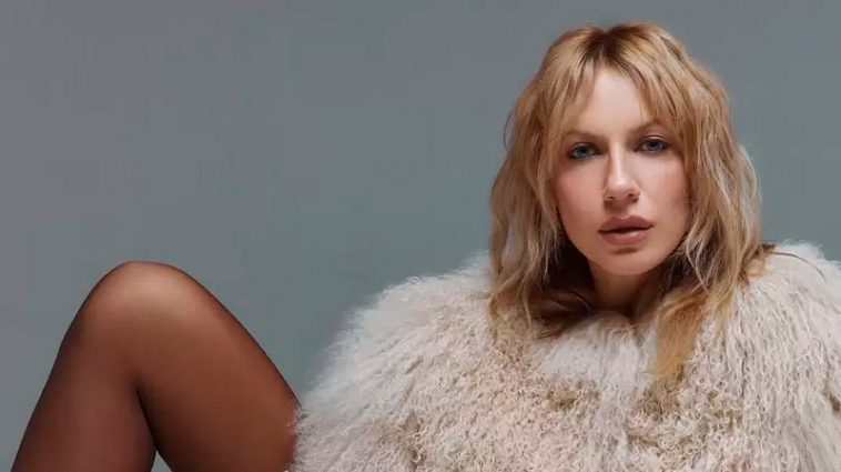 Від гламура до генератора: Леся Нікітюк підкорила мережу домашнім луком у шубі, ковдрі й шльопках