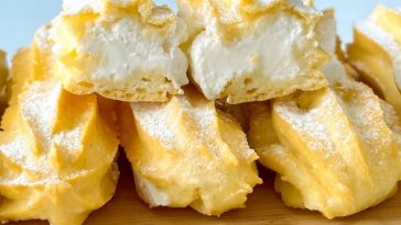 Як приготувати ідеальні еклери: простий рецепт