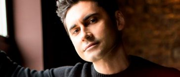 В окулярах та з довгим кучерявим волоссям: Дан Балан вразив фанів різкою зміною іміджу