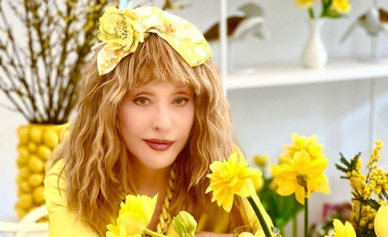 "Весну дозволяємо!" - 76-річна Алла Пугачова виступила із традиційним відеозверненням