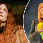 «Охорона хотіла забрати прапор України, але співачка втрутилася»: зворушливий вчинок Флоренс Велч на концерті у Празі