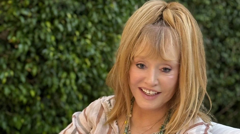 Спиралася на тростинку: Пугачова здивувала появою на публіці