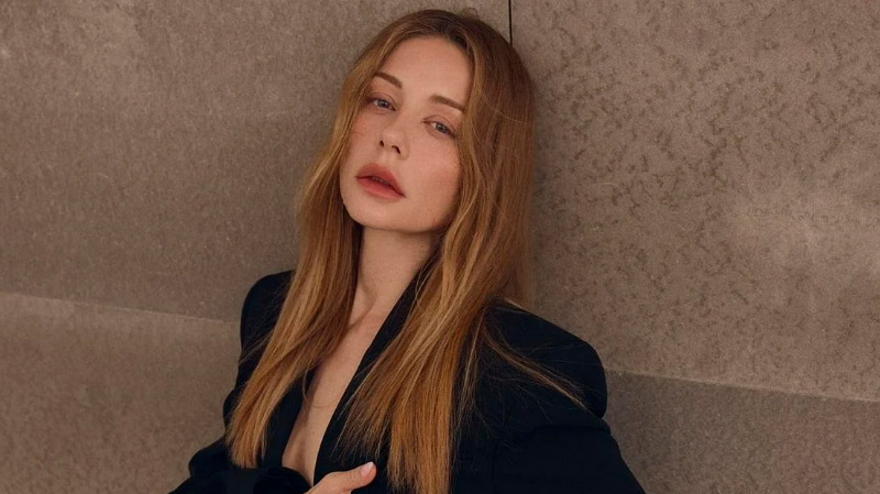 Сміливі шворки та ботфорти: Тіна Кароль змінила імідж і заінтригувала публіку