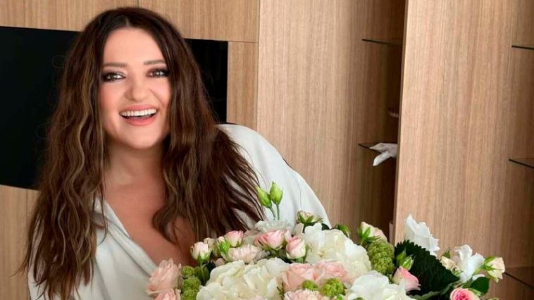 Ніжний ранок без макіяжу: Наталія Могилевська розчулилася сюрпризом від доньок на 8 Березня