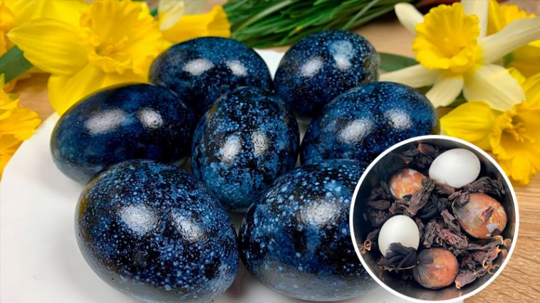 Секрет розкішних крашанок за копійки: просто занурте яйця в цей настій на пів години