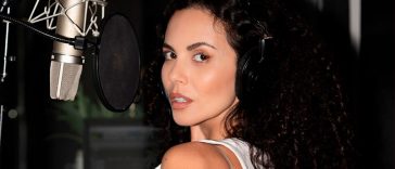 Епатаж у Маямі: Настя Каменських вразила образом у стилі Марії-Антуанетти