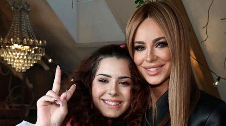 «Мамо, ти винна»: Ані Лорак поскаржилася на вимоги доньки-підлітка