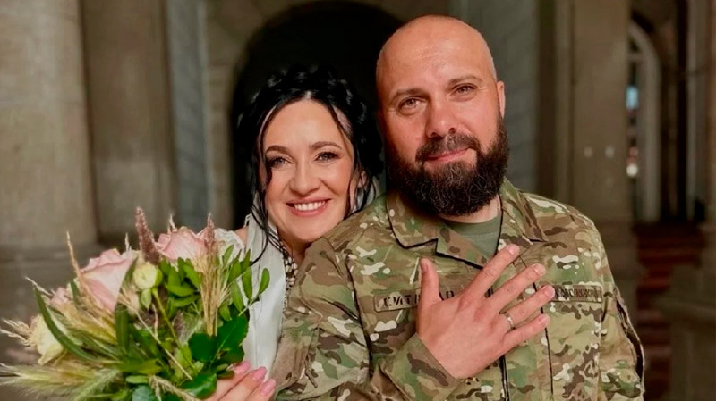Соломія Вітвіцька офіційно стала дружиною військового: зіркова пара поділилася щасливими кадрами