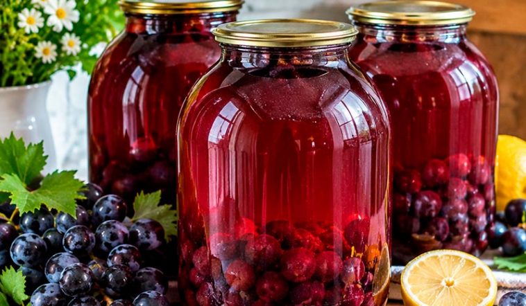 🍇 Виноградний компот на зиму з лимонною кислинкою — рубіновий напій із насиченим смаком і ароматом літа!