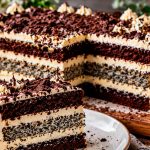🍰 Торт «По-багатому» з маком, шоколадними коржами та кремом «Пломбір» — високий красень, від якого неможливо відірватися!